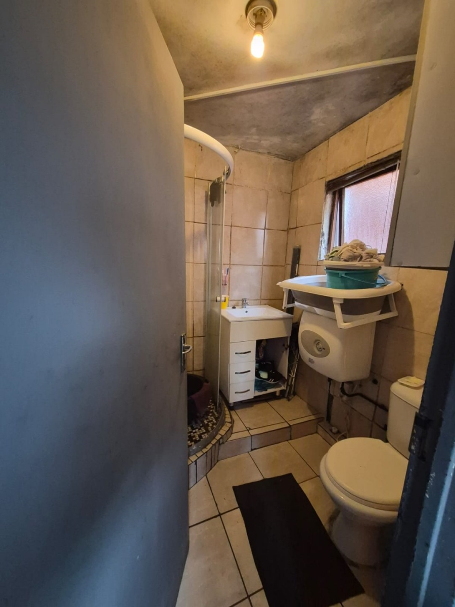 1 Bedroom Property for Sale in Amalinda Eastern Cape